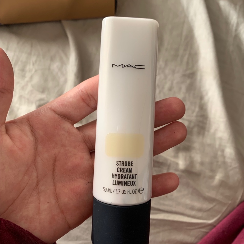 Mac gold lite strobe cream